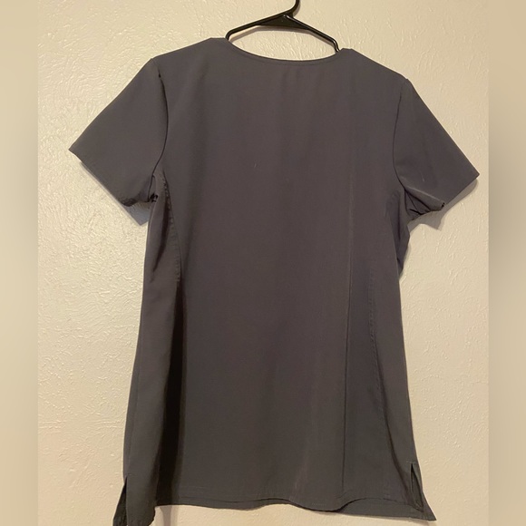 All heart scrub top - Picture 2 of 2